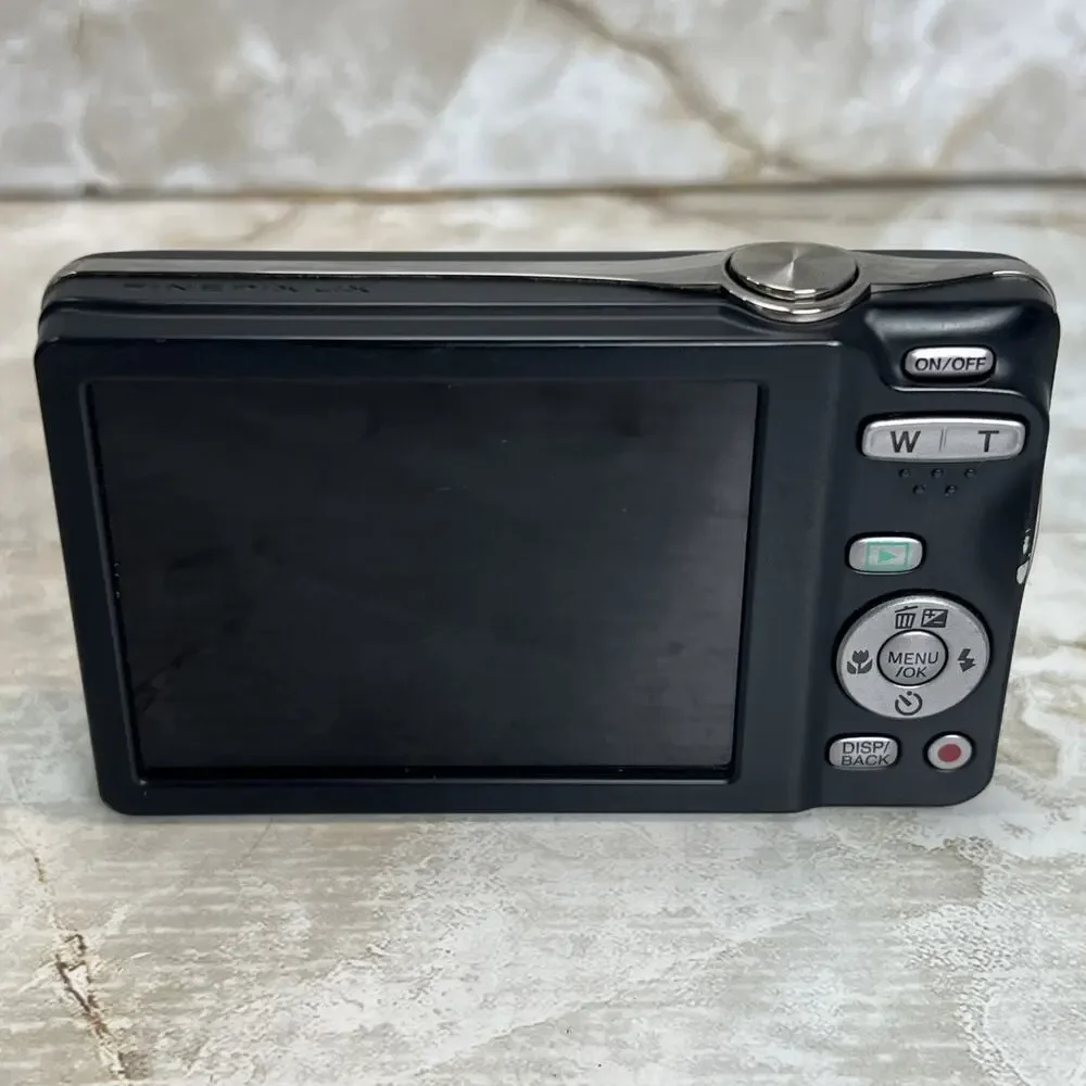 Fujifilm FinePix JX520 14MP Digital Camera Black FOR PARTS or REPAIR - UNTESTED